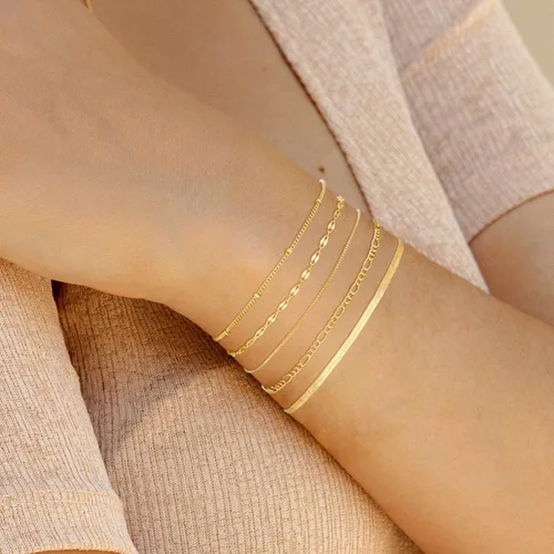 Vista 2 de MBW Pulseras de oro para mujer, delicadas pulseras apilables chapadas en oro de 14 quilates para mujer, juego de pulseras de oro a la moda, pulseras