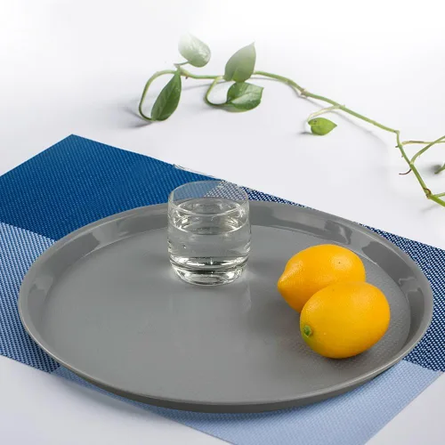 Vista 3 de Wekioger Juego de 3 bandejas redondas de plástico para servir, bandejas para servir comida rápida de 13.5 pulgadas, color blanco, negro, gris