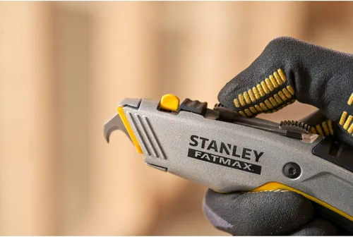 Vista 4 de Stanley 0-10-789 2 en 1 - Cuchillo de cierre a presión "Xtreme", color gris