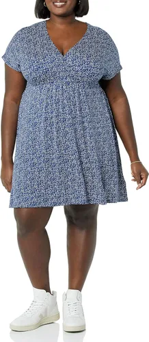 Vista 4 de Tienda Essentials Surplice Vestido de mujer, disponible en talla extragrande