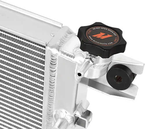 Vista 7 de Mishimoto MMRAD-WRA-07V2, radiador de aluminio compatible con Jeep Wrangler JK, 2007-2017, plateado