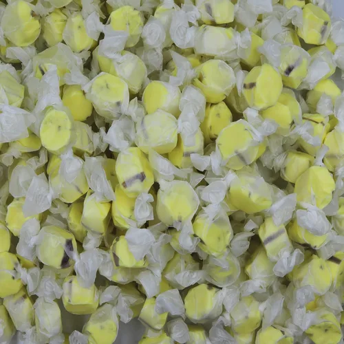 Vista 10 de Dulces gourmet suaves y masticables de agua salada, envueltos individualmente, bolsa a granel (pastel de manzana, 1 libra (paquete de 1))