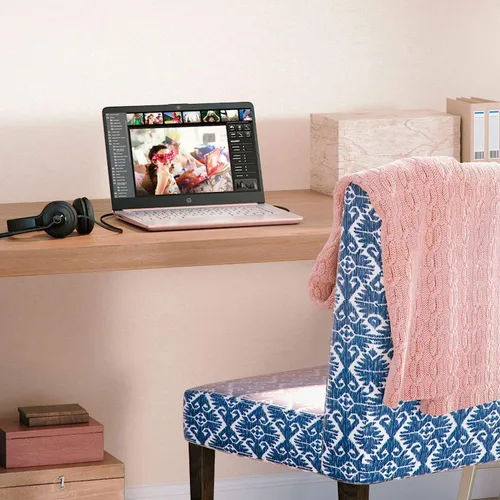 Vista 9 de Laptops HP de 14 pulgadas color oro rosa con Windows 11 - 32 GB de RAM - 192 GB de almacenamiento - Microsoft 365 - Procesador Intel Celeron N4120