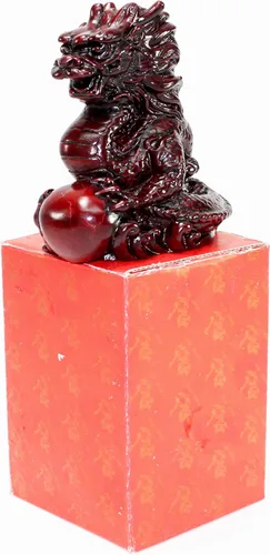 Vista 2 de Poderoso Dragón - Figura coleccionable japonesa china asiática roja pisapapeles