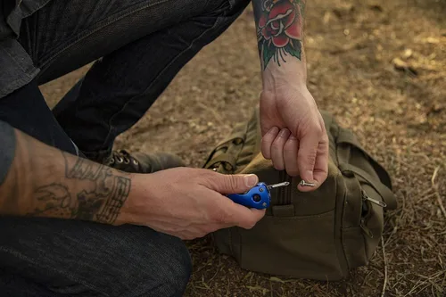 Vista 5 de Stansport Multiherramienta 5 en 1 con luz LED - Paquete de 4