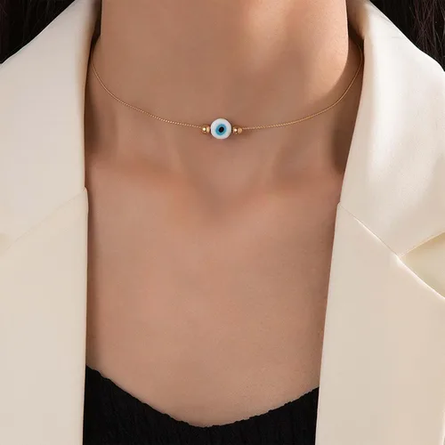 Vista 2 de YienDoo Gargantilla bohemia contra el mal de ojo, collar pequeño de protección contra el mal de ojo, collar con dije de ojo azul turco, gargantilla