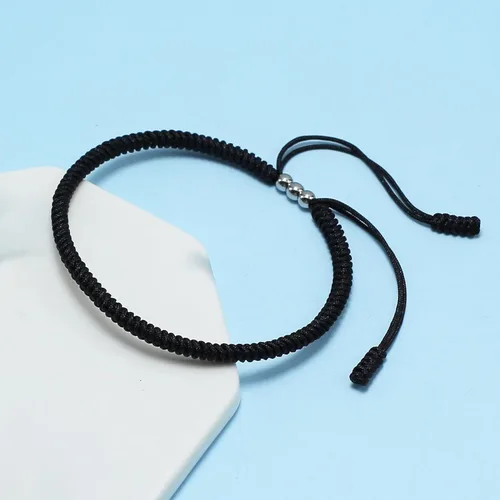 Vista 5 de LAMIBEE Pulsera Roja de la Suerte, Pulsera Roja para Protección, Hilo de Cuerda Trenzada a Mano Roja, Pulsera de Surfista, Pulsera de Muñeca