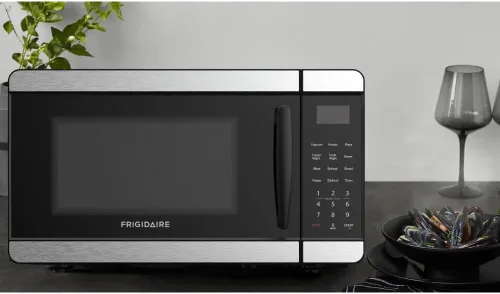 Vista 2 de FRIGIDAIRE EMW729 - Horno microondas de 2/3 pies cúbicos de 700 W, acero inoxidable