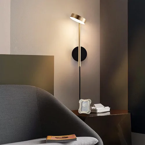 Vista 4 de Moderno aplique LED enchufable con cable dorado ajustable lámpara de pared para lectura, mesita de noche, luz montada en la pared con interruptor