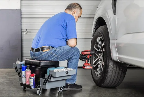 Vista 8 de Powerbuilt Asiento rodante con bandejas de herramientas expandibles, taburete de garaje con caja de herramientas con ruedas - Gris 941918ECE