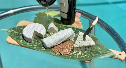 Vista 14 de Hojas de papel pergamino para tablas de queso y embutidos, hojas de Sisson Distribution (paquete de 20) (hojas de otoño). Fabricado en Estados