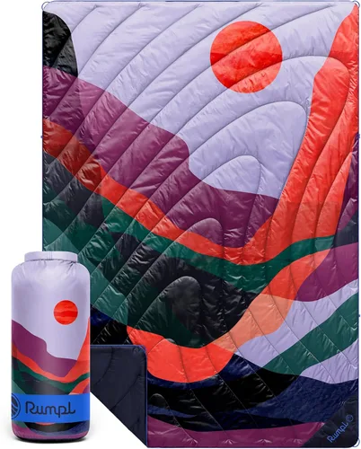 Vista 17 de Rumpl Manta Puffy Original - Manta de Camping Cálida y Resistente al Agua con Aislamiento Sintético 100% Reciclado, 52"x75", Original Puffy V2