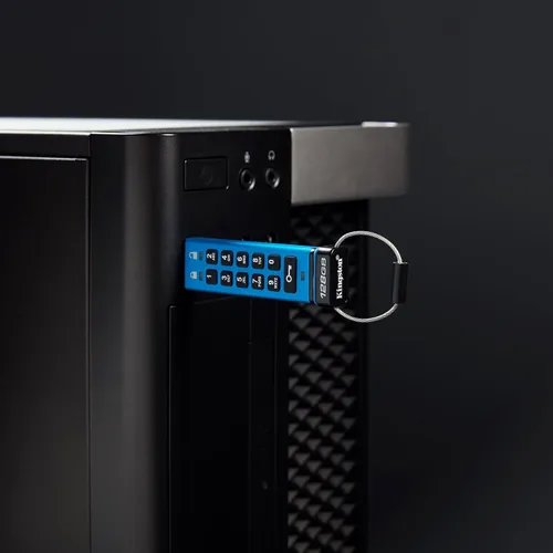 Vista 4 de Kingston Ironkey Keypad 200 32GB USB Cifrado Teclado Alfanumérico Acceso Multi-Pin XTS-AES 256-bit Certificado FIPS 140-3 Nivel 3