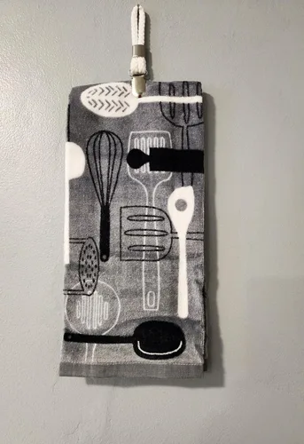 Vista 9 de Juego de toallas de cocina – 5 paños de cocina de algodón a juego gris, negro, blanco estampado y sólidos con un clip blanco para toallas