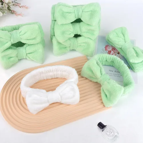 Vista 7 de CIEHER Juego de 8 bandas para el cabello para despedidas de soltera, 1 blanco + 7 verdes, accesorios para el cabello para novia dama de honor
