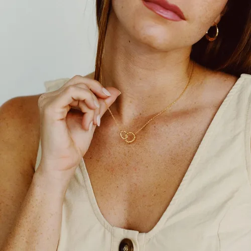 Vista 4 de Ava Riley - Collar delicado para mujer, collar simple de 14K de plata real para mujeres, joyería de gargantilla Karma con cierre de perla, círculo