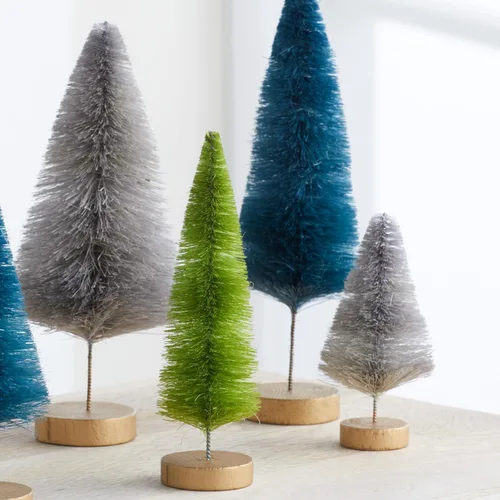 Vista 3 de Juego de 6 árboles de cepillo para botellas, decoración del hogar con acento verde y gris, estantería de bosque de invierno, acento navideño azul