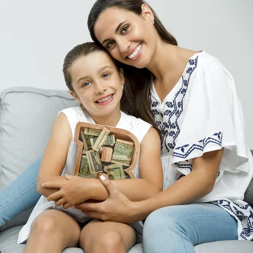 Vista 6 de SummiDate Alcancía de madera de letra para niños y niñas, Alfabeto, regalo de cumpleaños para niños (W)