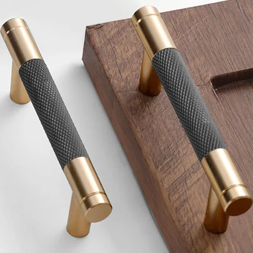 Vista 22 de Mangos para gabinete (2, dorado y negro, 3 7,6/10 cm)