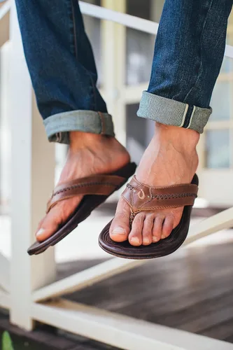 Vista 4 de OLUKAI Men's Mea Ola Leather Beach Sandals