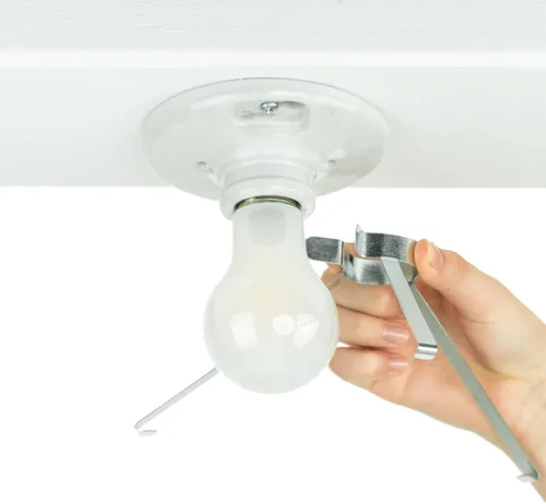 Vista 3 de Cubierta de lámpara de techo EZ Shade - Ayuda a cubrir bombillas expuestas en el techo - 1 paquete