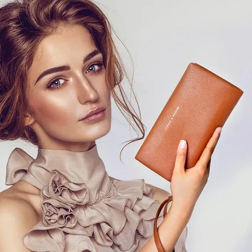 Vista 7 de Cartera para mujer, cartera de mano con soporte para teléfono, tarjetero grande de cuero vegano suave, Casual