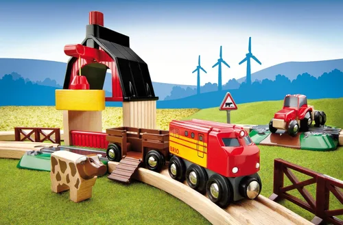 Vista 5 de BRIO World Farm Railway Set - Juego de tren de madera de 20 piezas con certificación FSC y accesorios, funciona con todos los juegos de ferrocarril