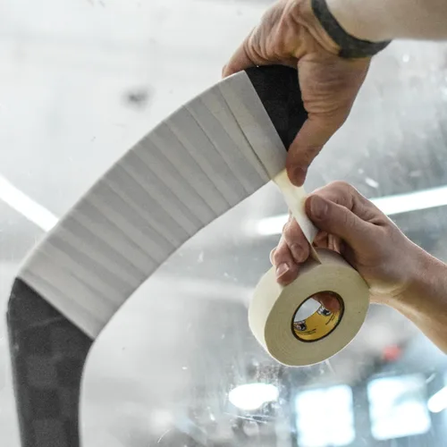 Vista 6 de Howies White Hockey Tape 1" White Cloth Stick & Bat Tape for Hockey, Lacrosse, Baseball, Sports Multiple Pack Sizes Strong Grip, Durable