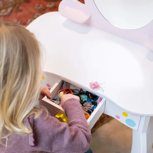 Vista 3 de Fat Brain Toys Unicorn Magic Vanity con espejo y taburete, juego de madera, 3+