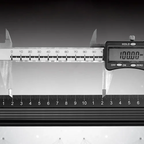 Vista 3 de Regla de aleación de aluminio con deflector que protege las tiras antideslizantes, regla de medida de 7.9 in en milímetros, regla de corte recto