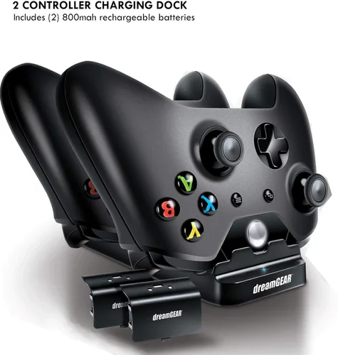 Vista 4 de dreamGEAR Kit de jugador 8 en 1 para XBOXONE Incluye base de carga USB Auriculares para juegos Cubiertas protectoras y (2) baterías recargables