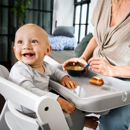 Vista 7 de hauck Alpha Bandeja de mesa antideslizante extraíble para silla alta con profundidad ajustable, compatible con crecimiento de madera Alpha+ y Beta+