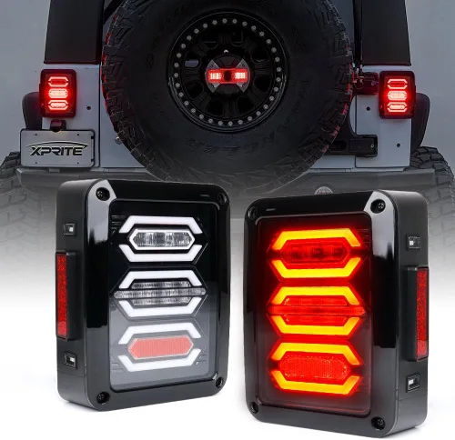 Xprite - Conjunto de luces traseras LED con lente transparente roja, con señal de giro, marcha atrás y luz de freno, Plug & Play compatible con Jeep