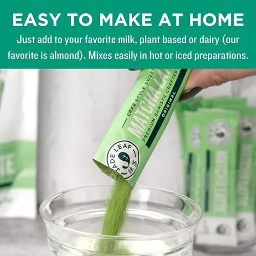 Vista 5 de Jade Leaf Matcha Paquete Latte Mix - Recipiente de 2.2 lbs + paquetes de 10 unidades - Mezcla endulzada estilo café - Polvo de té verde matcha dulce
