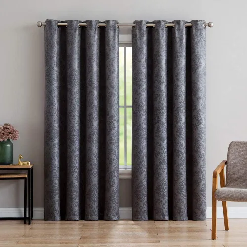 Vista 3 de Warm Home Designs 1 par (2 paneles) de cortinas opacas de carbón gris con patrón de flores de damasco texturizado en relieve. Cada panel de cortina