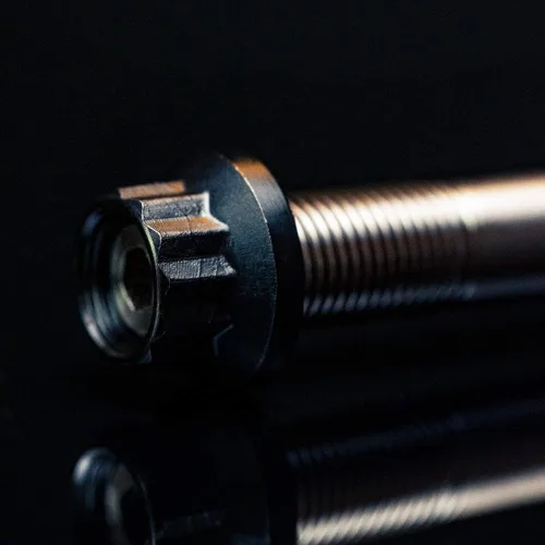 Vista 7 de Kit de reemplazo de pernos de cabeza de 6.0L para cilindro diésel Ford Powerstroke 2003-2007 - Xotic Performance™ CP874