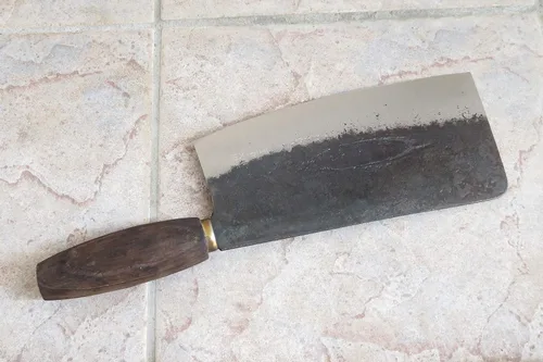 Vista 3 de Crude - Cuchillo de chef chino de alta calidad, 8 pulgadas, acero al carbono, hecho a mano