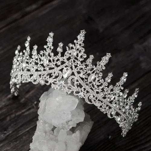 Vista 6 de SWEETV Tiara de boda de cristal para mujer, diadema de corona de reina real, accesorios de pelo de princesa con diamantes de imitación para baile
