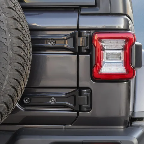 Vista 7 de CheroCar para Jeep JL Cubierta de bisagra de portón trasero, soporte para rueda de repuesto, guarnición de puerta trasera, tapa de elevación