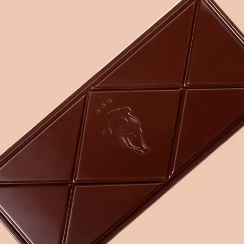 Vista 3 de Scharffen Berger Barra de chocolate, extra oscura, 82% cacao, barras de 3 onzas (paquete de 12)