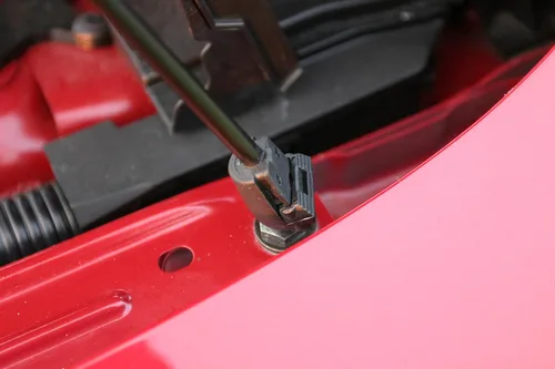 Vista 6 de Redline Tuning 21-26008-02 Sistema QuickLIFT Plus de capó compatible con Mazda Mazda3 y SPEED3 (2010-2013 todos los componentes negros)