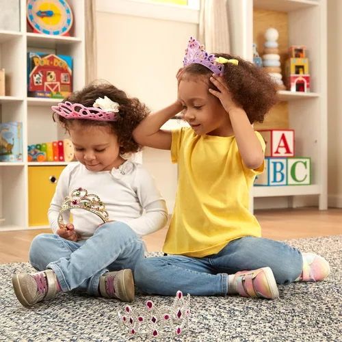 Vista 7 de Melissa & Doug Tiaras para jugar a disfrazarse (4 piezas).