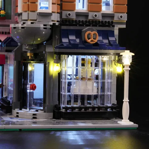 Vista 3 de BRIKSMAX Kit de iluminación LED para Assembly Square – Compatible con el modelo de bloques de construcción Lego 10255 – no incluye el set de Lego