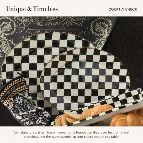 Vista 3 de MACKENZIE-CHILDS Bandeja Ovalada de Esmalte, Plato de Servir para Eventos, Grande, Cuadros Cortesanos en Blanco y Negro