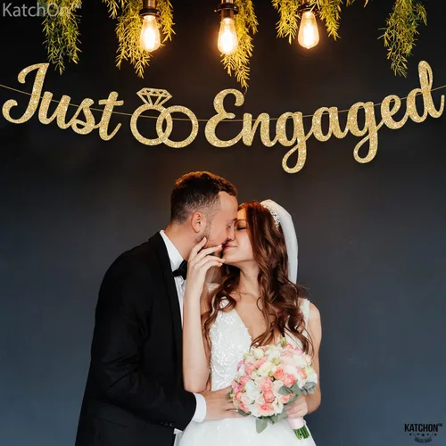 Vista 6 de KatchOn, Cartel dorado con purpurina «Just Engaged», de 10 pies, «No hazlo tú mismo» Cartel de compromiso para decoraciones de compromiso
