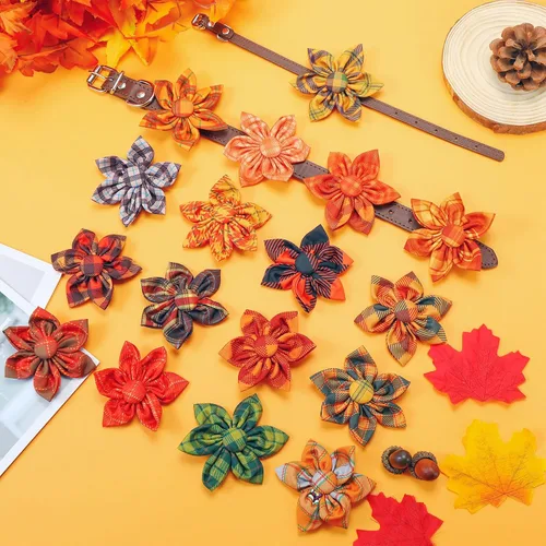 Vista 4 de Sweetude 30 piezas de collar de perro a cuadros con flores a granel collar de flores a cuadros para mascotas, corbatines, accesorios para perros