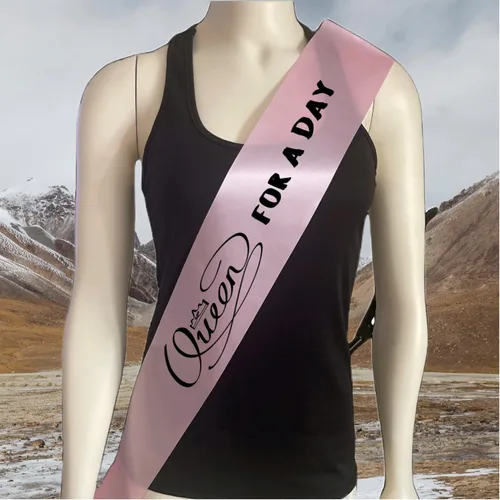 Vista 7 de Queen for a Day Sash - Regal Accessory for Special Occasions Pink