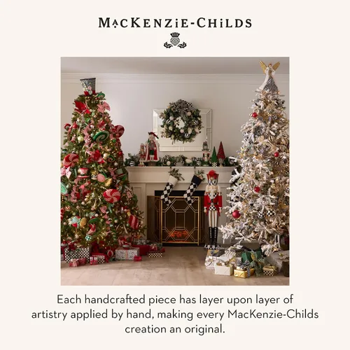 Vista 6 de MACKENZIE-CHILDS Figura Decorativa de Cascanueces, Cascanueces de Madera, Decoración Navideña del Hogar, Check It Out Teacup