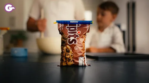 Vista 4 de GripStic Sellador de bolsas. Clips reutilizables para chips, clips para bolsas. Patentado. Sellado hermético e impermeable en bolsas