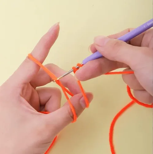 Vista 3 de Aguja de ganchillo de 0.024 in de caucho termoplástico (TPR) de mango suave, herramientas de tejer para suéter adecuado para trabajo fino y tejido